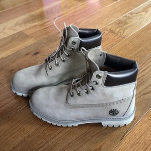 Timberland Boots - US 6